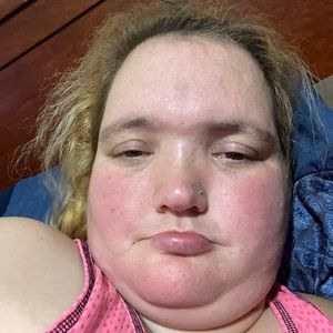 Meet your Posher, Kassandra